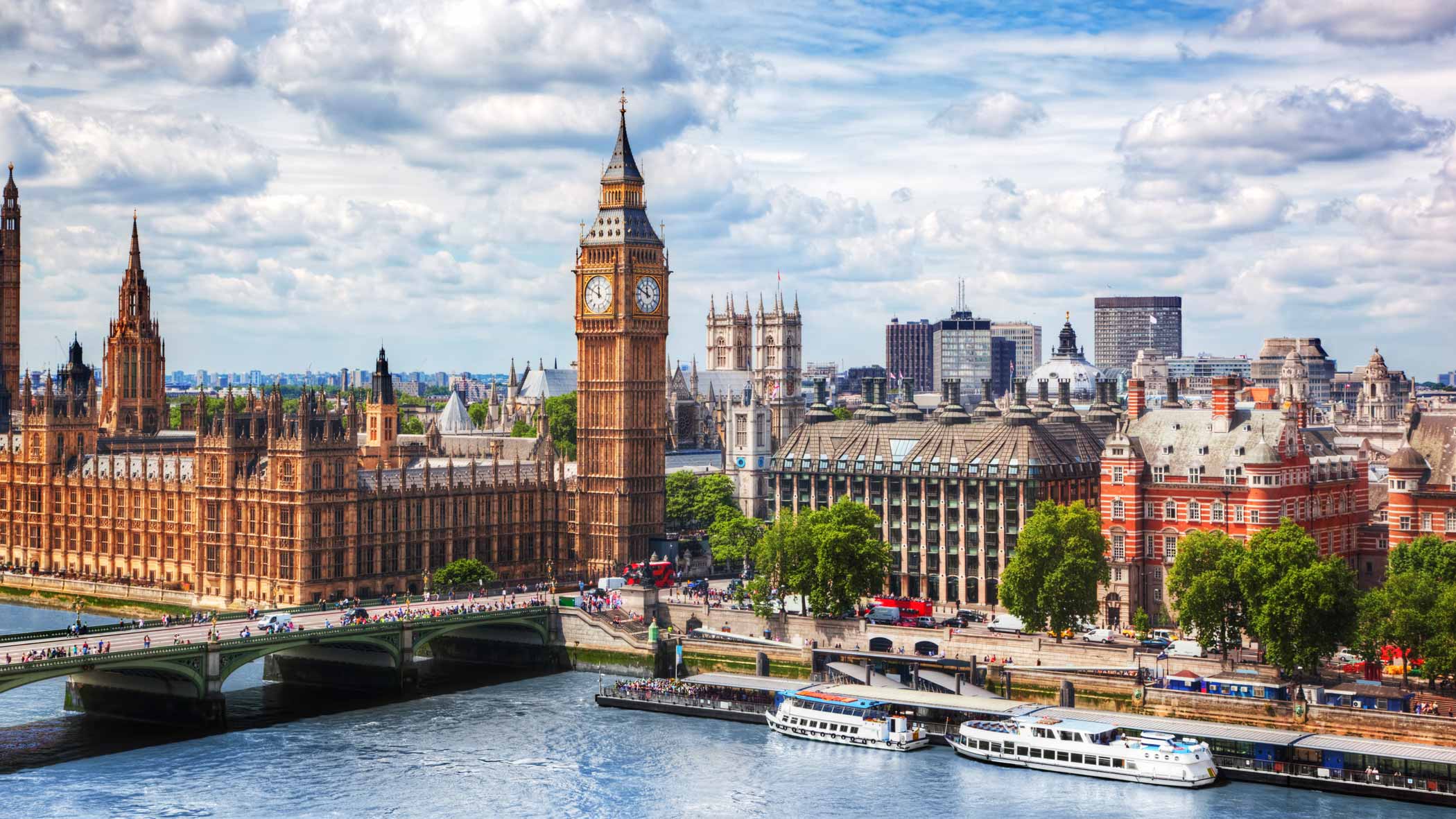 London Sklyline featuring Big ben along the banks of the Thames River